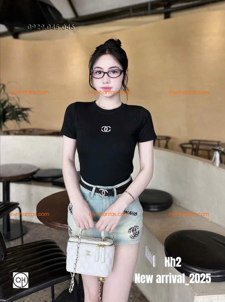 Áo thun zip thêu Chanel hàng qc cao cấp - 56THU753